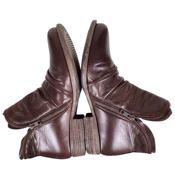 Miz Mooz Luna Ruched Ankle Boot Size 9.5 Brown Leather Side Zip EUC - Picture 6 of 12